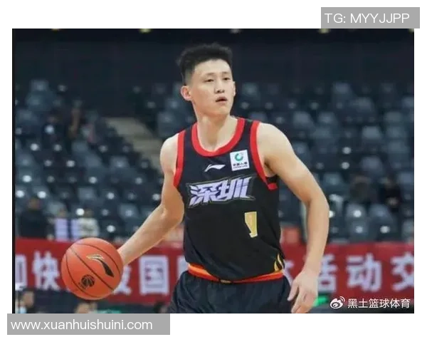 周鹏：从篮球场上的传奇到生活中的奋斗者，见证成长与坚持的故事