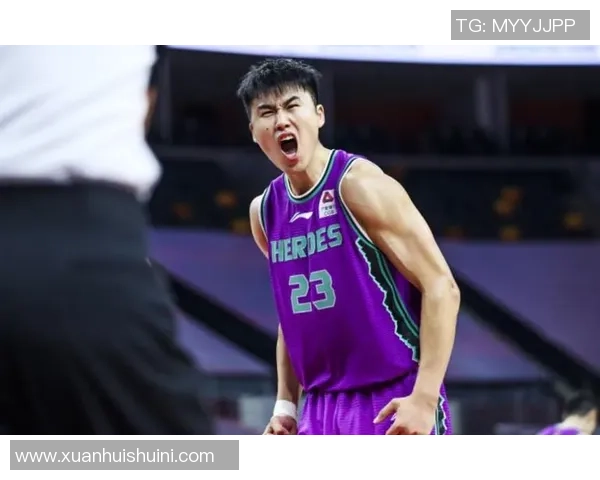 贾诚的成长之路：从平凡少年到卓越领袖的蜕变与奋斗历程